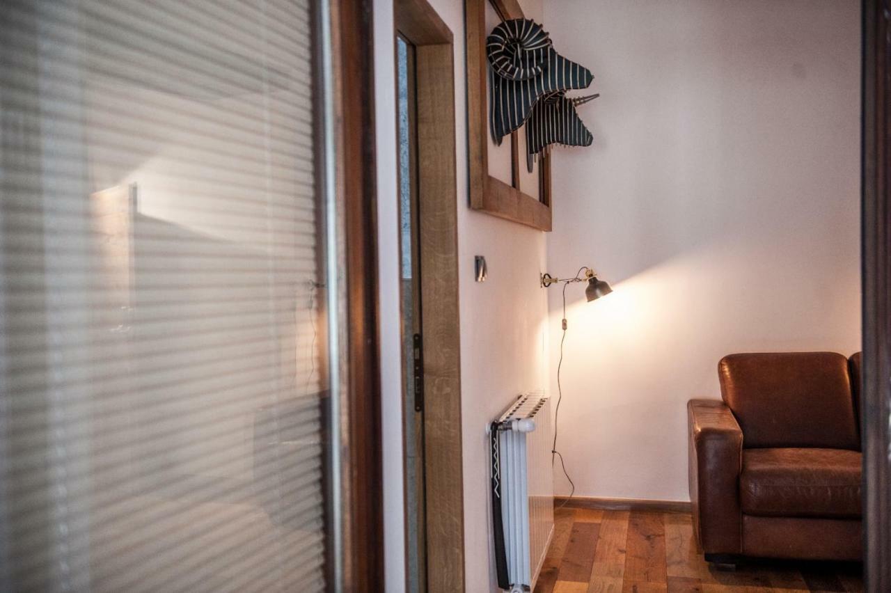 World Studio Sibiu Bagian luar foto